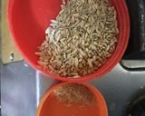 A picture of step 3 of Gunde kairi k sabzi.