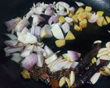 A picture of step 2 of Chicken Pakeeza.