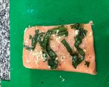 Foto del paso 2 de la receta: Salmón al limón con albahaca