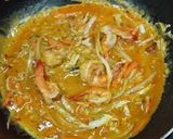 รูปขั้นตอนการทำที่ 5 ของ กุ้งผัดผงกะหรี่