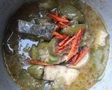 รูปขั้นตอนการทำที่ 2 ของ แกงเขียวหวานมะเขือยาว🍆🐟🥥🌶