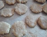 Foto del paso 3 de la receta: Galletitas súper económicas de vainilla y chocolate (sin manteca y con harina común)