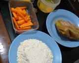 Foto langkah ke 1 dari resep Steak ayam crispy saus keju.