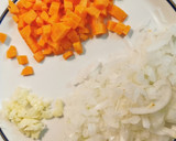Foto del paso 1 de la receta: Estofado de Chipirones con Patatas