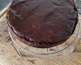 Foto del paso 16 de la receta: Tarta de chocolate con profiteroles de cacao