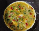 Foto langkah ke 2 dari resep Bekal Telur Dadar Bawang.