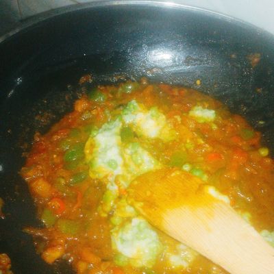 Pav Bhaji Flavored Pasta Recipe-Fusion Fusilli Pasta
