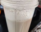 A picture of step 3 of Apple- peanut butter milkshake.