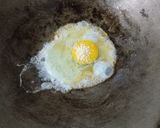 Foto langkah ke 2 dari resep Orak Arik Pete Telur.