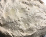 Foto del paso 5 de la receta: Focaccia de queso (masa madre)