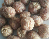 Foto del paso 9 de la receta: Albóndigas en lecho de puré de patatas con espencat
