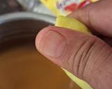 A picture of step 2 of Chia seeds tea.