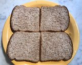 Foto del paso 1 de la receta: Cuarentena = “hacer huevo”(Sándwich tostado de huevo y cebolla en pan integral)