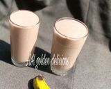 A picture of step 6 of Banana Vanilla milkshake.