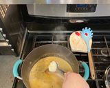 A picture of step 4 of Bayou Bounty Alfredo.