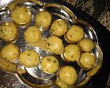 A picture of step 6 of Potato Bolls.