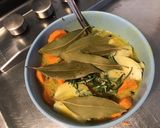 Une image de l'étape 11 de Marinade au cognac moutarde, herbes, épices et légumes (pour gibier).