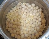 A picture of step 1 of Durban Bunny Chow In A New Avatar.