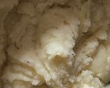A picture of step 3 of Semolina Halwa dussehra.