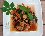 รูปขั้นตอนการทำที่ 3 ของ ไก่ผัดน้ำพริกเผา