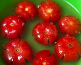 Hình bước làm 1 của món Mứt Cà Chua