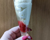 Foto del paso 7 de la receta: Gelatina de cava con frambuesas y mousse de chocolate blanco