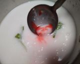 Foto langkah ke 2 dari resep Bubur sumsum pink penuh cinta 1 : 10.