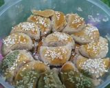 Foto langkah ke 4 dari resep Kue Kacang Crispy no egg no mixer.