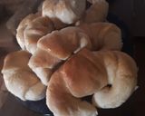 Foto del paso 5 de la receta: Medialunas fáciles!