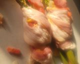 A picture of step 3 of Cheesy Bacon-Wrapped Asparagus Twisters.