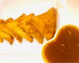 A picture of step 3 of Beef Qeema Samosa.