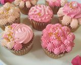 Foto langkah ke 5 dari resep Cupcake lembut hias butter cream.