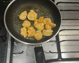 Foto langkah ke 3 dari resep Udang goreng tepung rumahan.