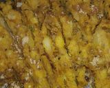 A picture of step 5 of Fish pattern samosa.