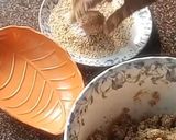 A picture of step 4 of Jeggery til peanut laddu.