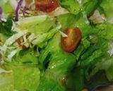 Foto langkah ke 1 dari resep Caesar Salad With Healthy Dressing.