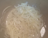 Foto del paso 3 de la receta: Cebolla caramelizada con naranja a fuego lento (sin azúcar)