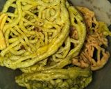 Foto langkah ke 2 dari resep Anclom kerupuk mie khas Bandung.