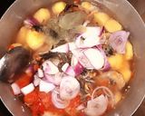 A picture of step 2 of Irish potato porridge.