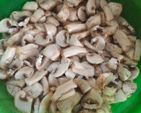 காளான் கிரேவி ரெசிபி ஸ்டேப் 1 புகைப்படம்