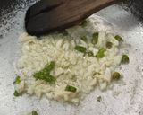 Foto langkah ke 1 dari resep Nasi goreng Ayam.