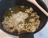 Foto del paso 3 de la receta: Pechuga de pollo con champiñones en salsa de quesitos