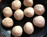 A picture of step 2 of Stuffed Lachcha Paratha.