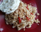 Foto langkah ke 7 dari resep Nasi Goreng Saus Hot Tuna.
