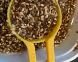 Foto del paso 2 de la receta: Budín vegano de banana con semillas