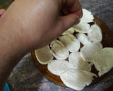 Foto del paso 3 de la receta: Ensalada de tomate y mozzarella (caprese)