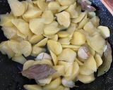 Foto del paso 2 de la receta: Patatas en Caldo de Requena