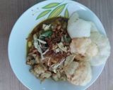 Foto langkah ke 6 dari resep Bubur Ayam kuah kuning Bogor.