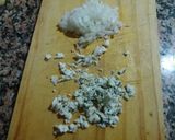 Foto del paso 2 de la receta: Raviolis de queso con salsa de setas y queso azul