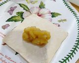 Gambar langkah 4 resipi 👩‍🍳Apple Honey Fold-Over Puff.